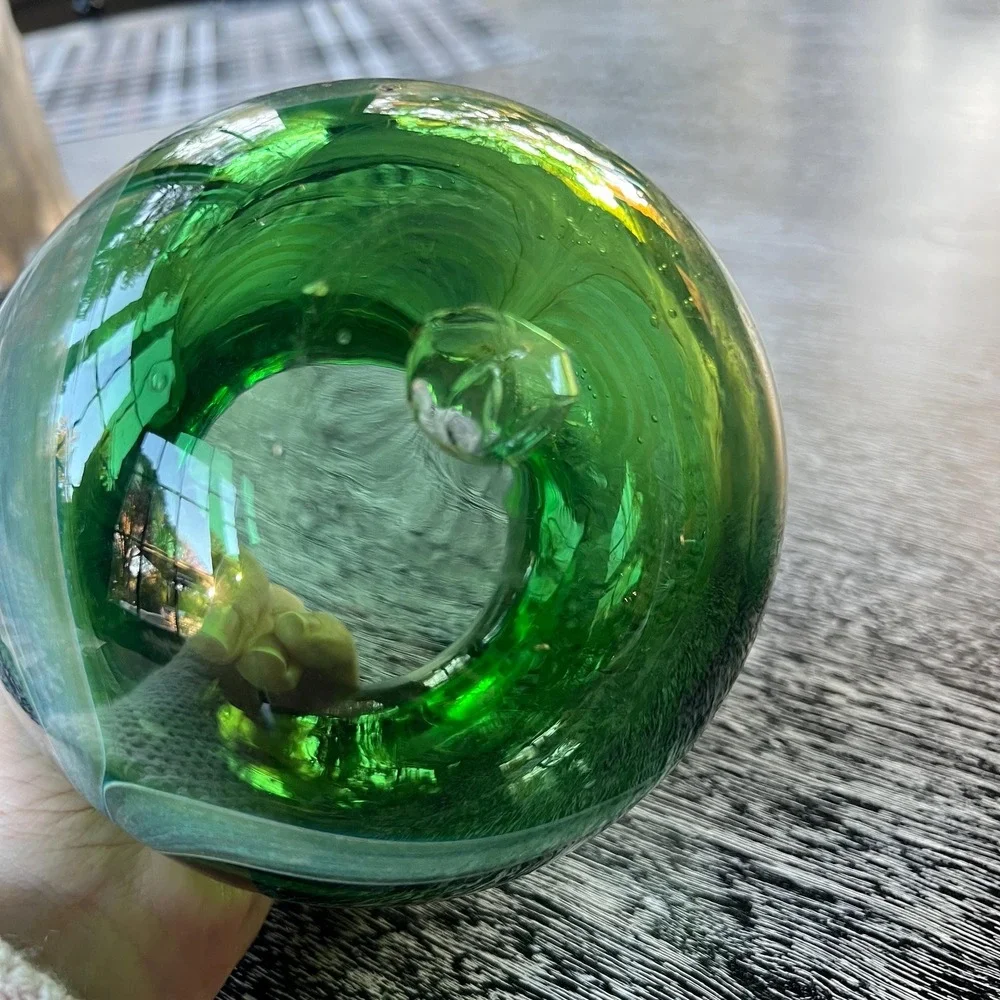 Blown Glass Vase - greenwith blue/gold scallop‎ swirls